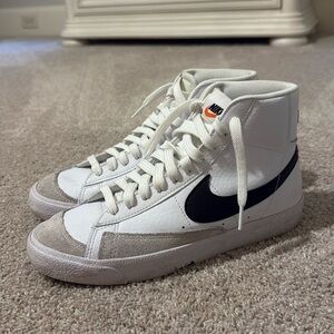 Nike Blazer (Youth 6.5 or Women’s 8.5)